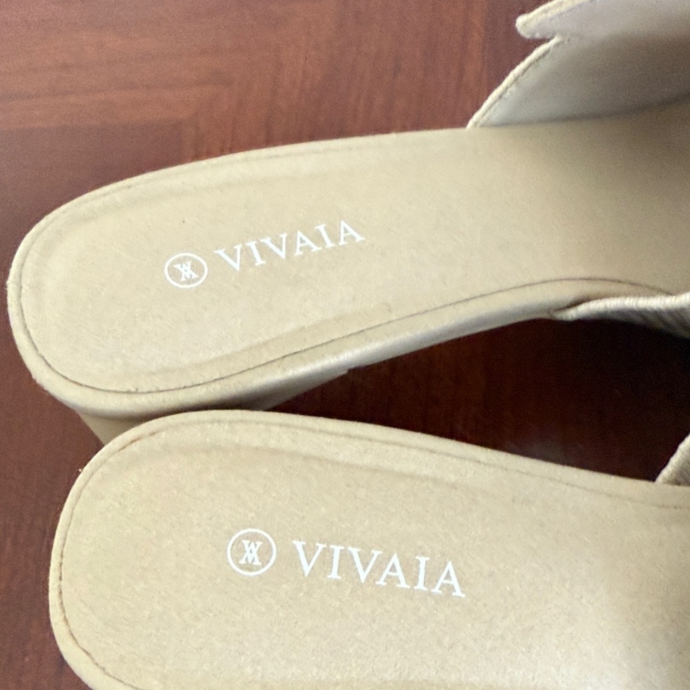 Vivaia gorgeous Beige Textured Heels Sz 42 / 10.5 block heel Jade pro square toe - Picture 5 of 13